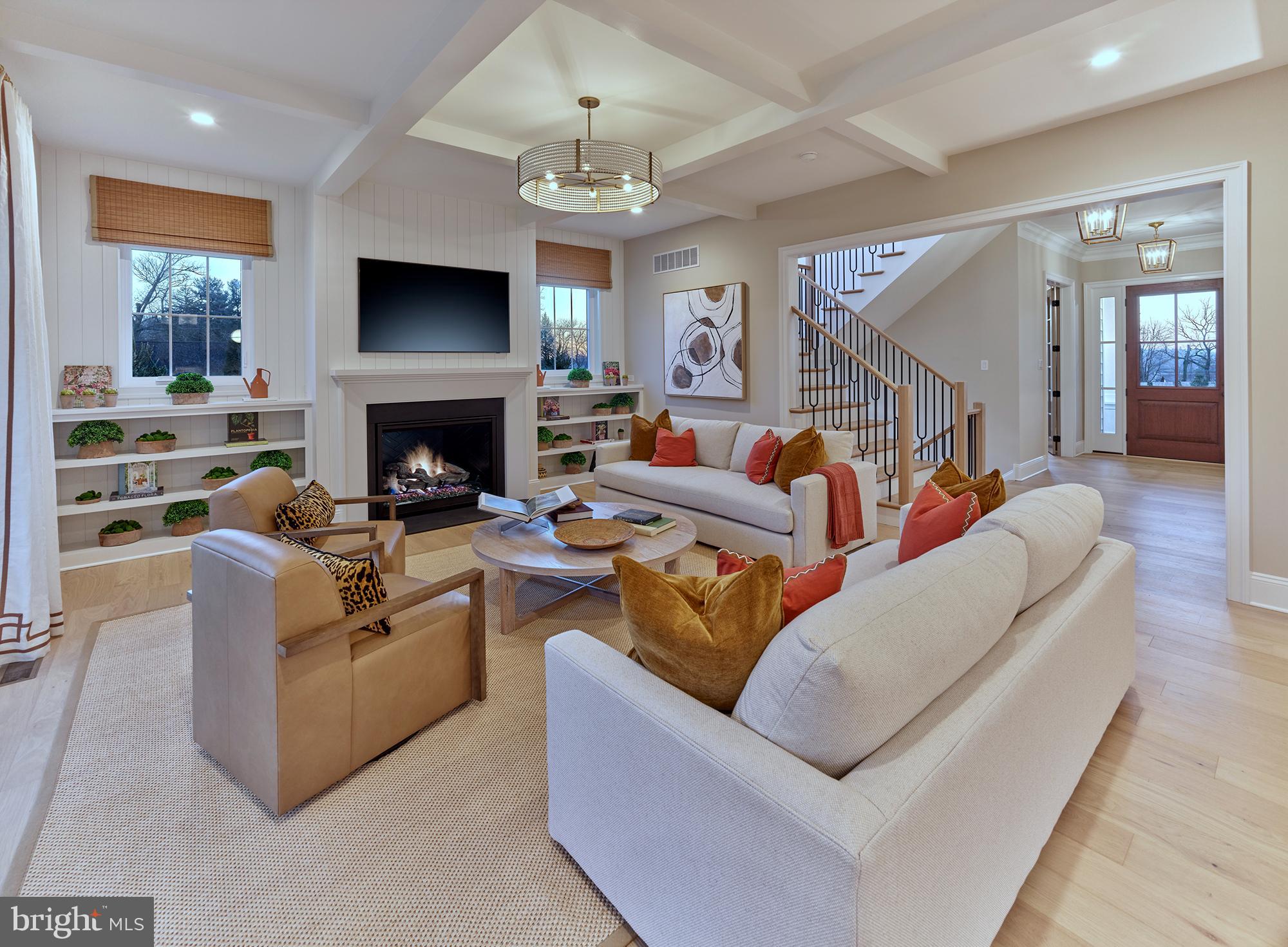 RADNOR HUNT - Residential