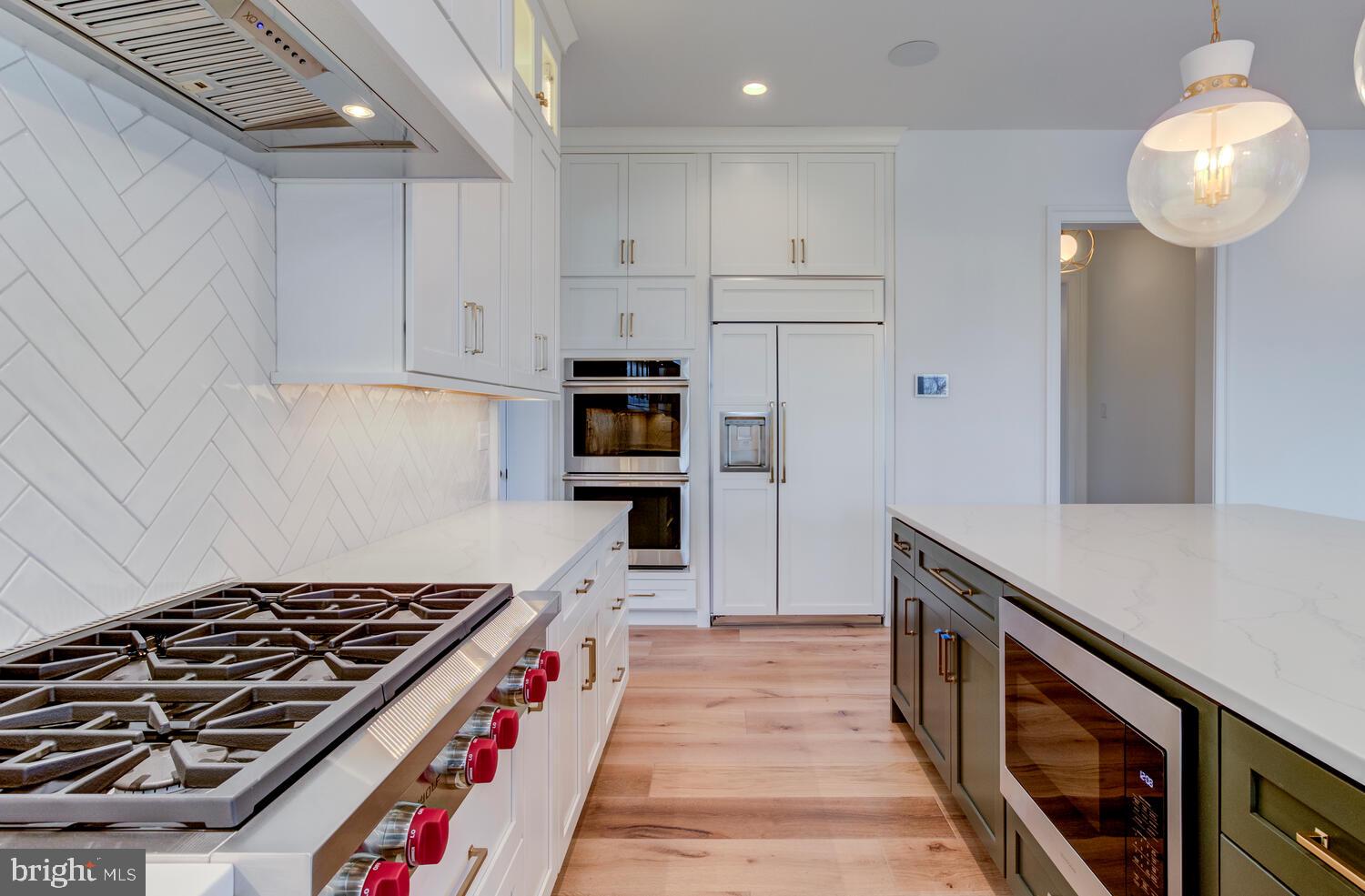 RADNOR HUNT - Residential