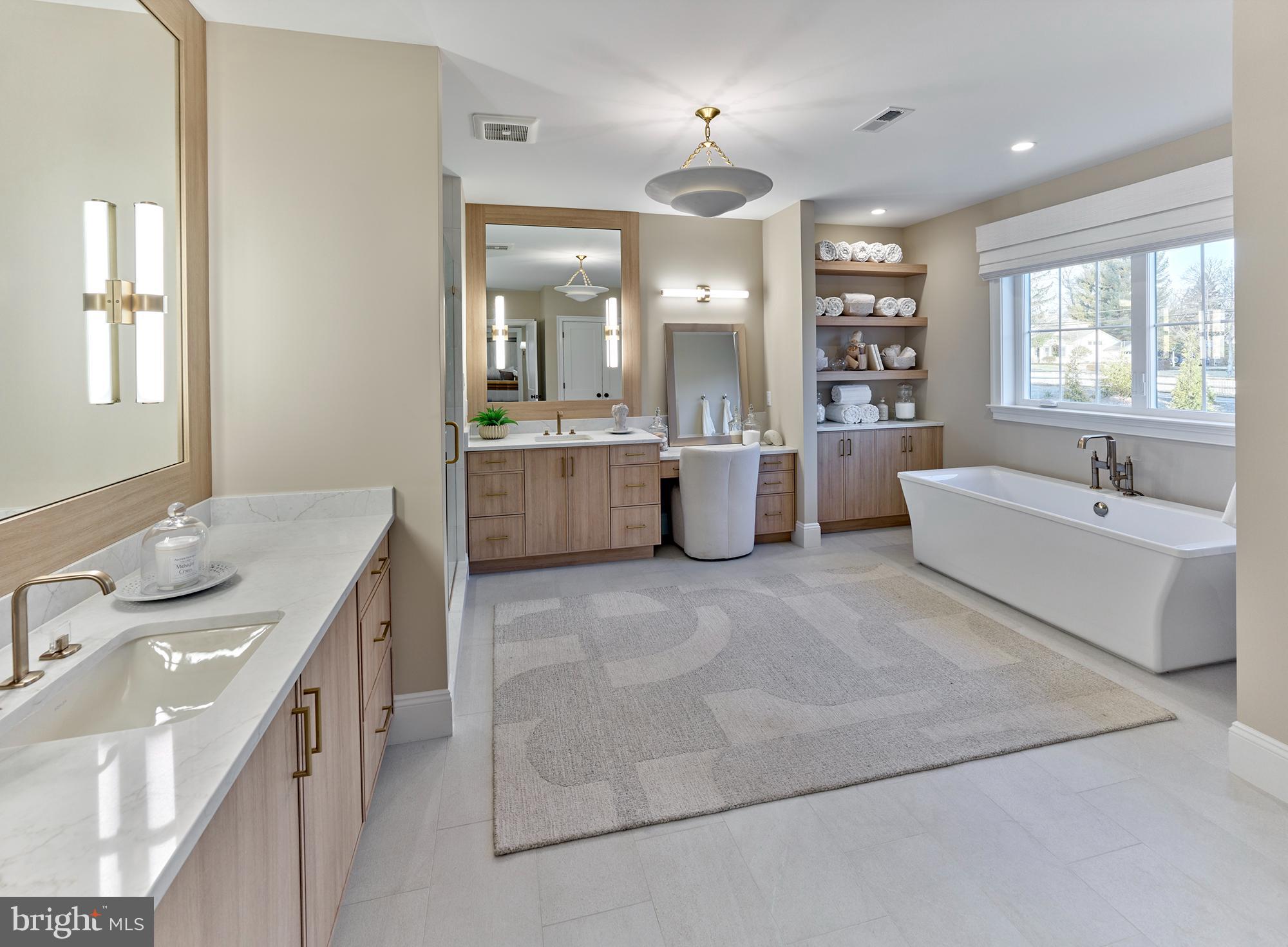 RADNOR HUNT - Residential