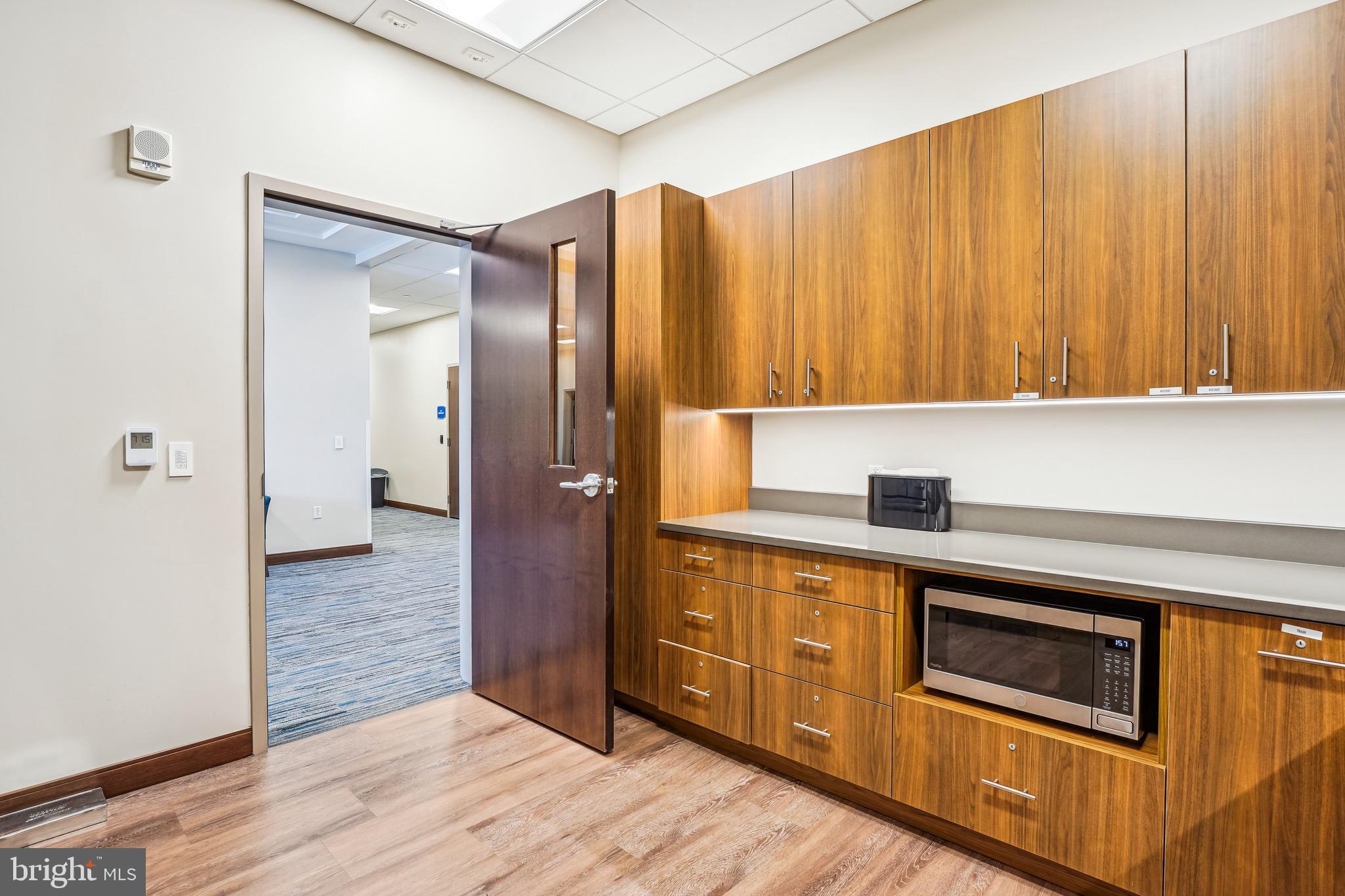 LEISURE WORLD - Residential