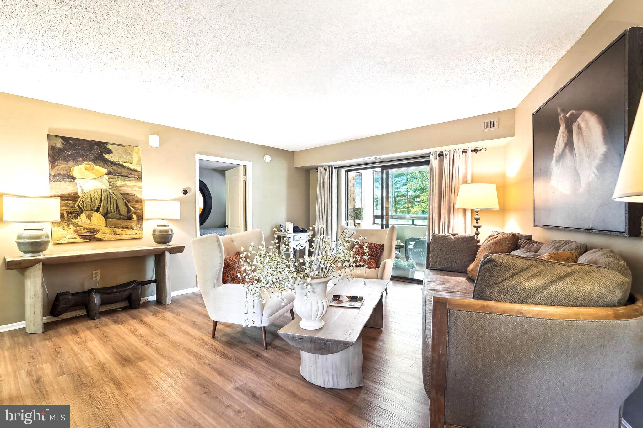 LEISURE WORLD - Residential