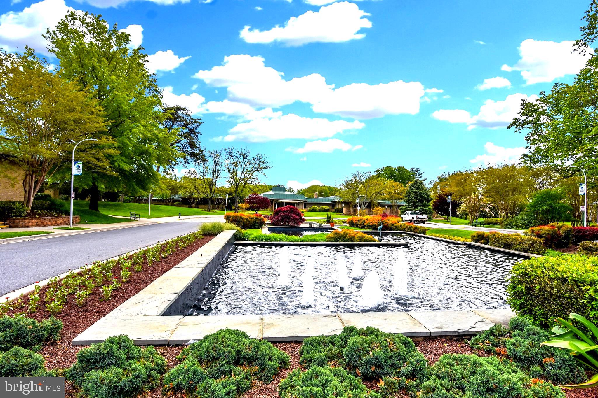 LEISURE WORLD - Residential