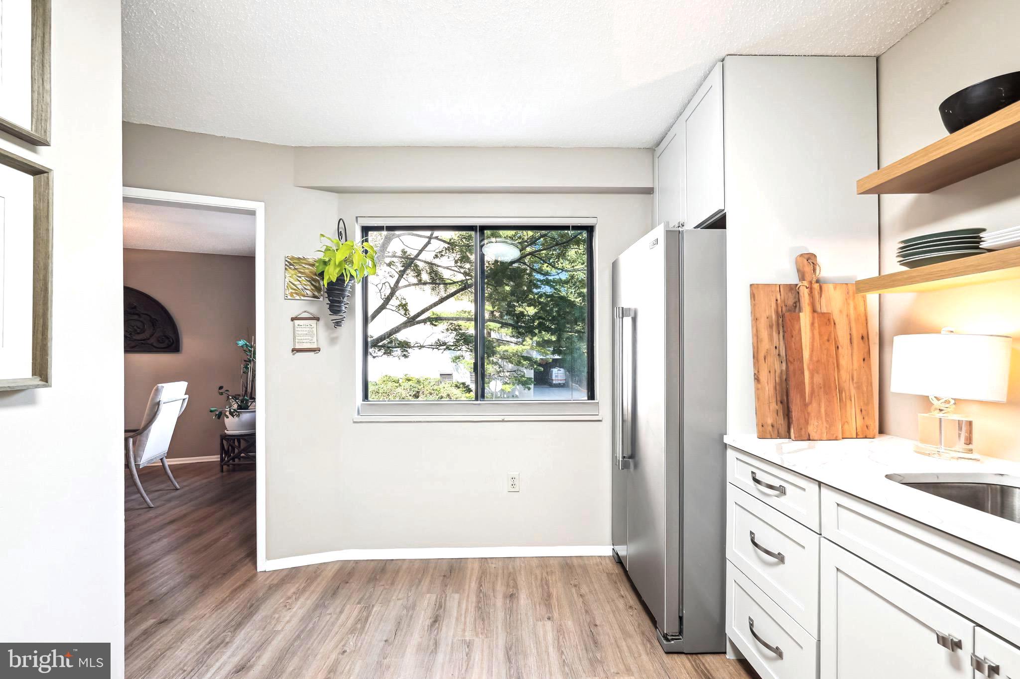 LEISURE WORLD - Residential