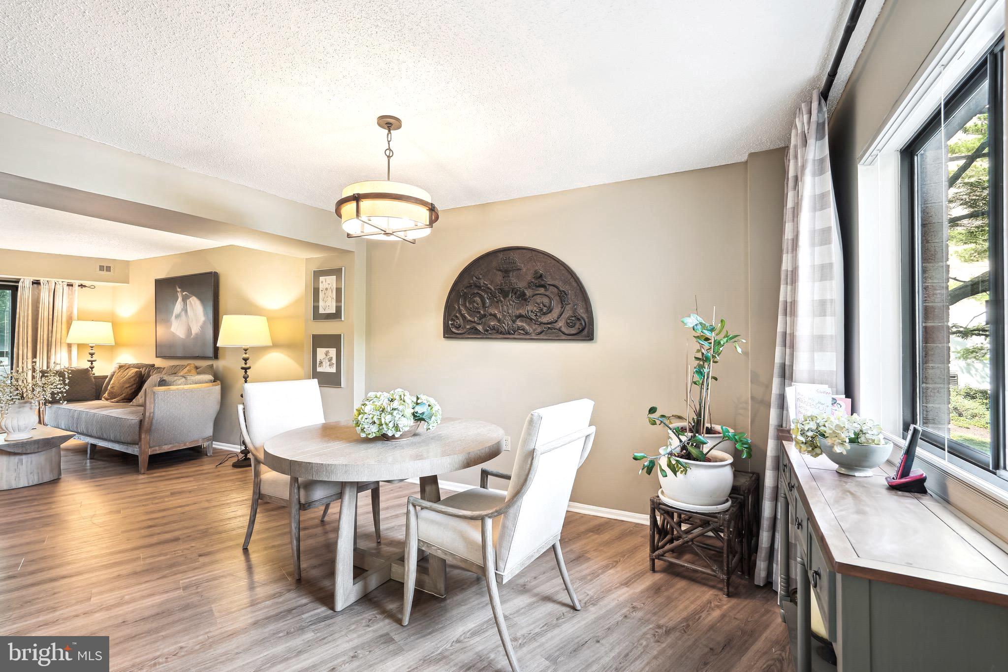 LEISURE WORLD - Residential