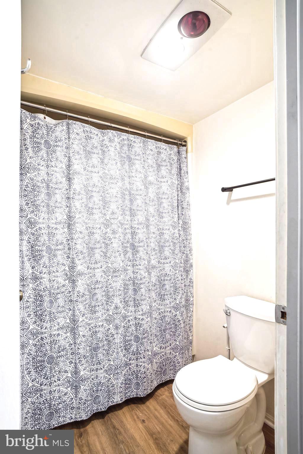 LEISURE WORLD - Residential