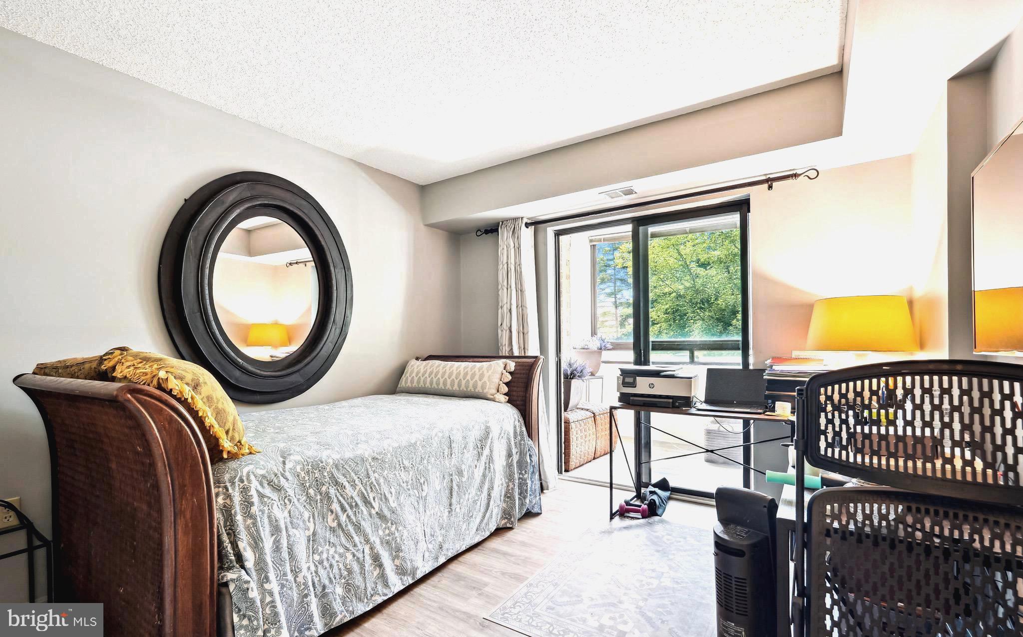 LEISURE WORLD - Residential