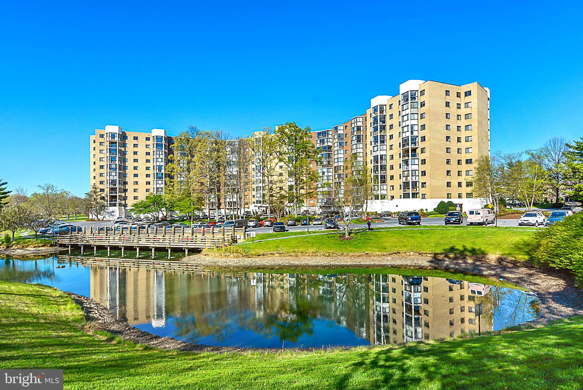 LEISURE WORLD - Residential