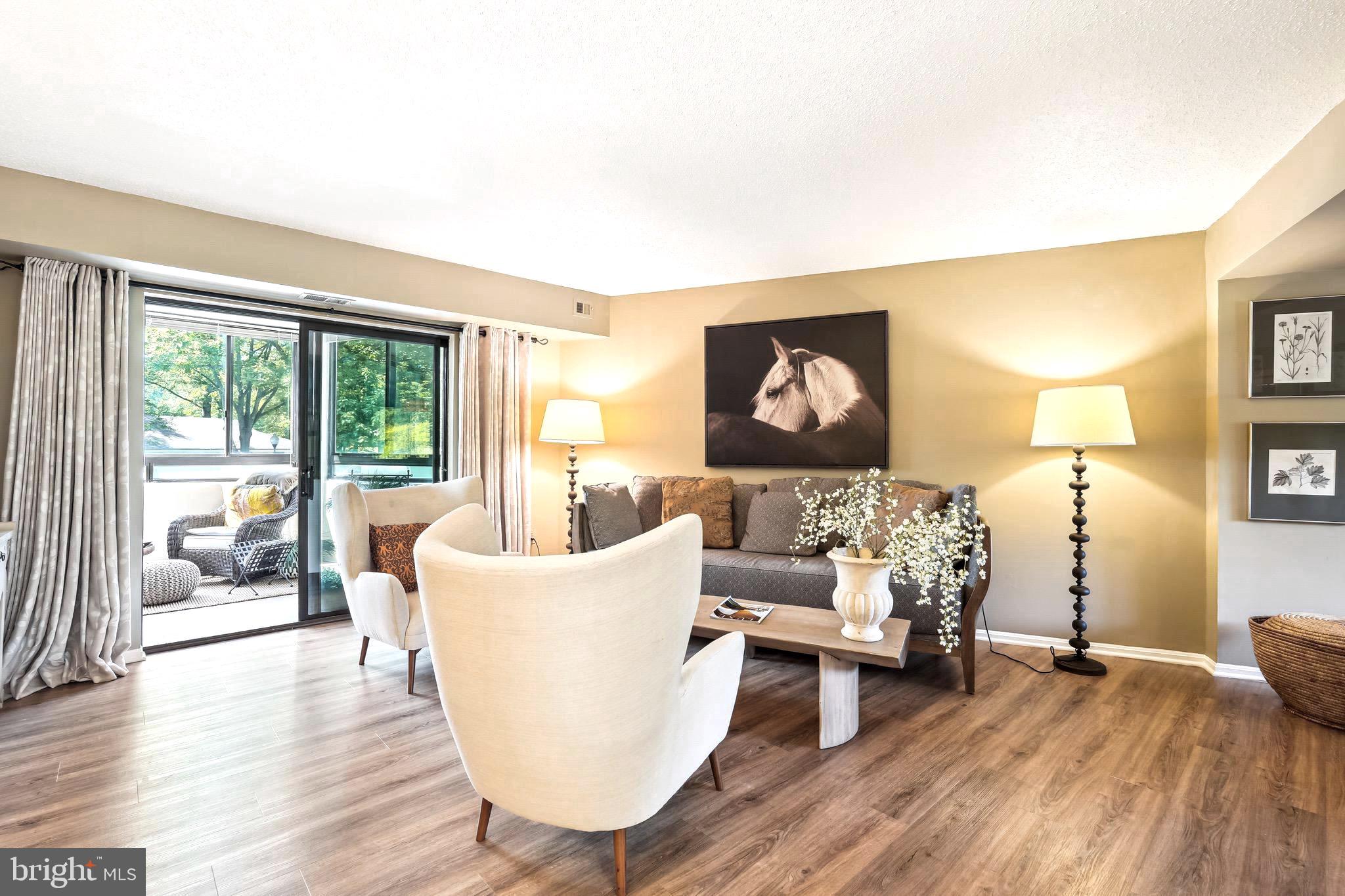 LEISURE WORLD - Residential