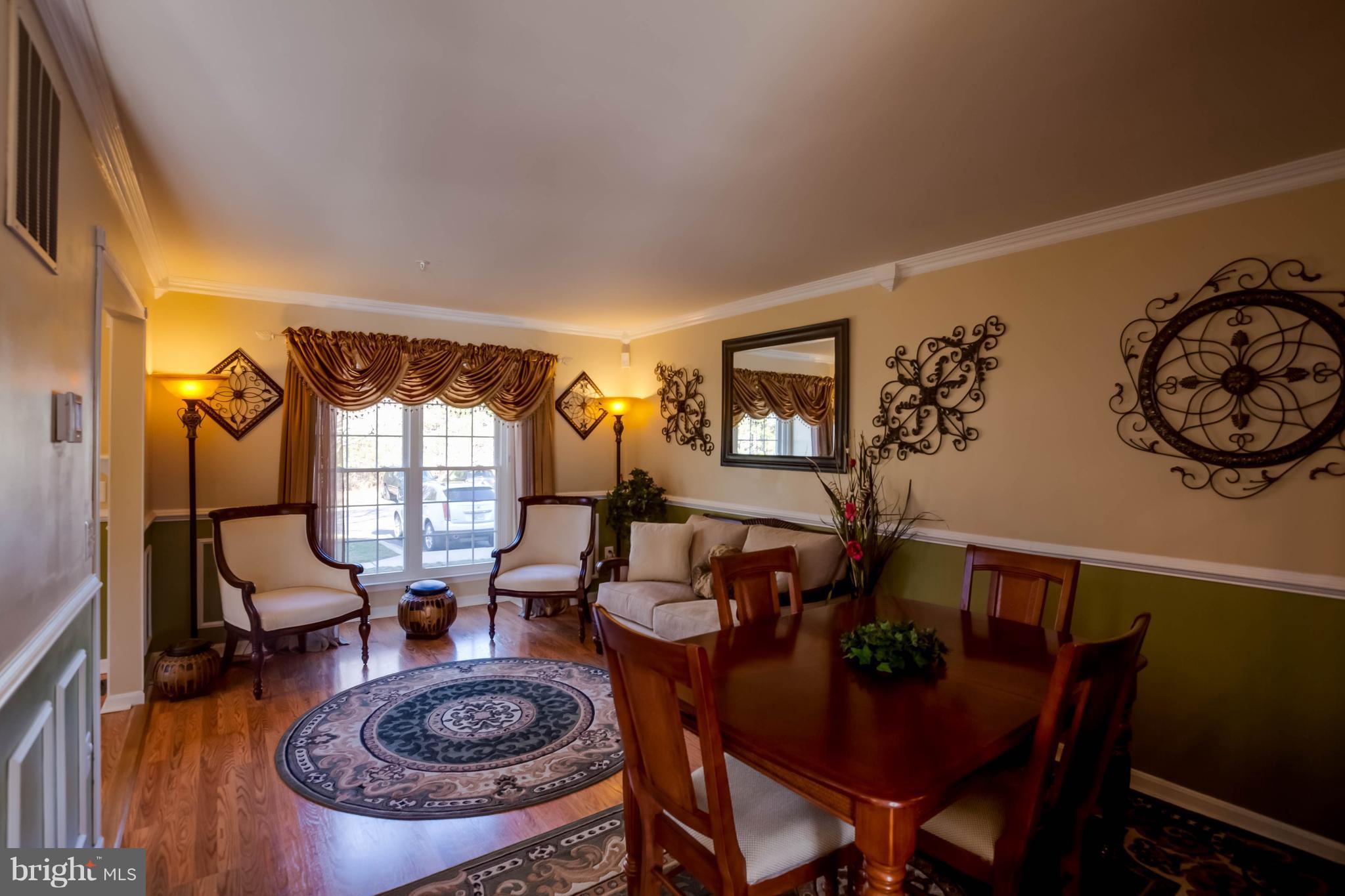 SEVEN OAKS - Residential