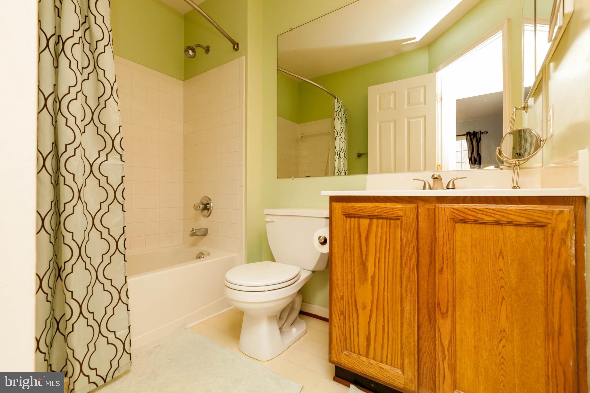 SEVEN OAKS - Residential