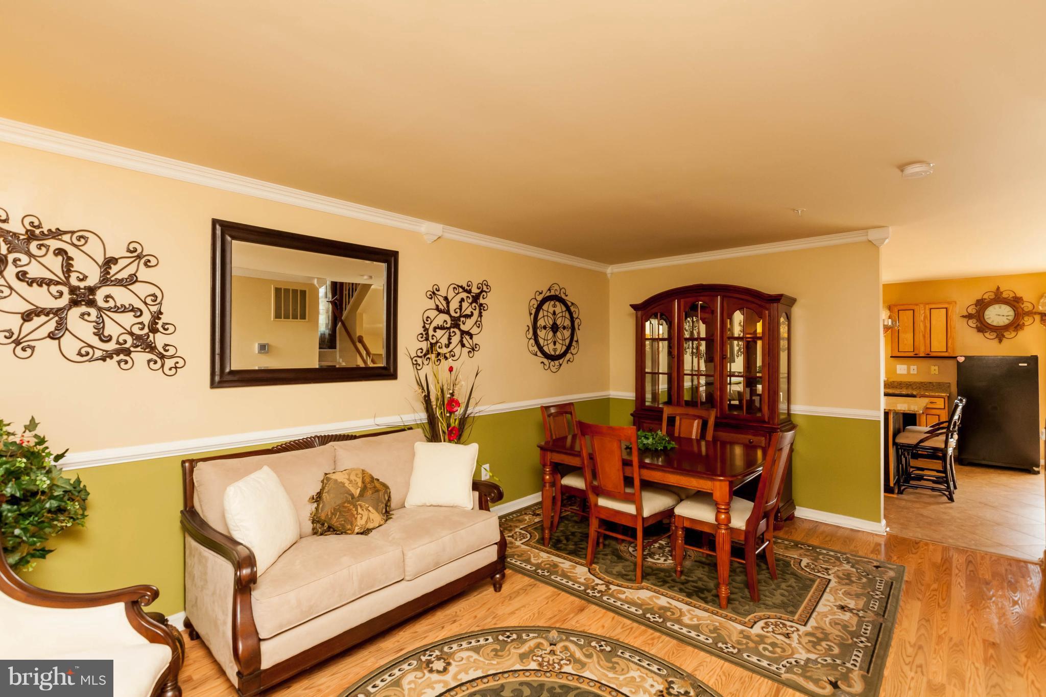 SEVEN OAKS - Residential