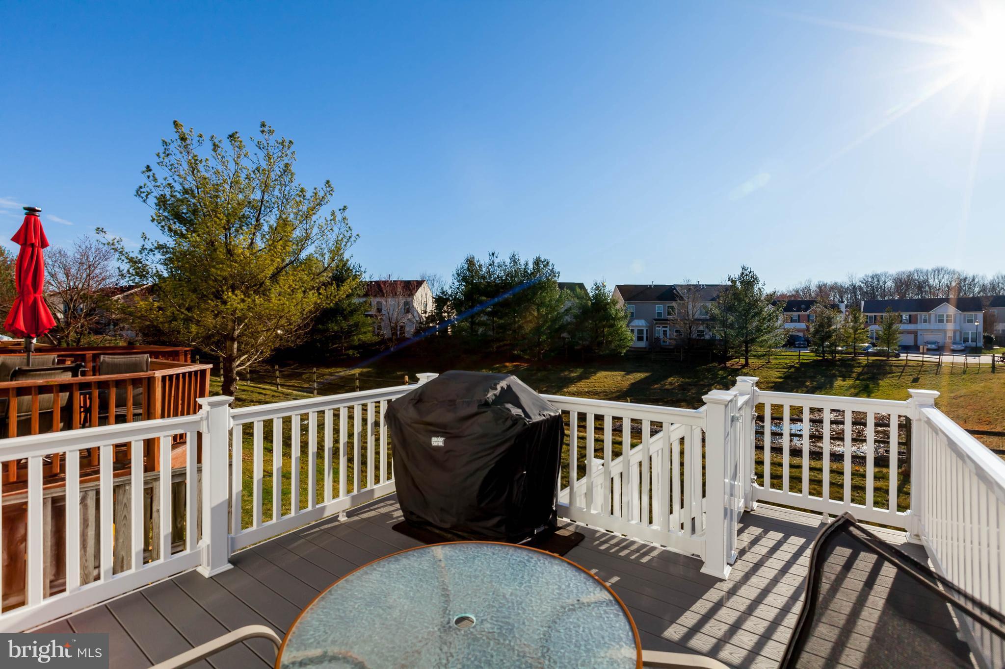 SEVEN OAKS - Residential