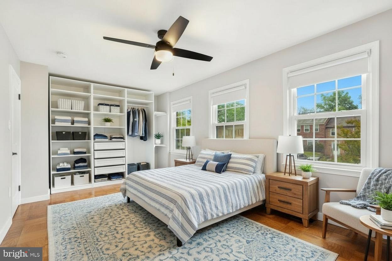 OAKLAND MILLS - Residential