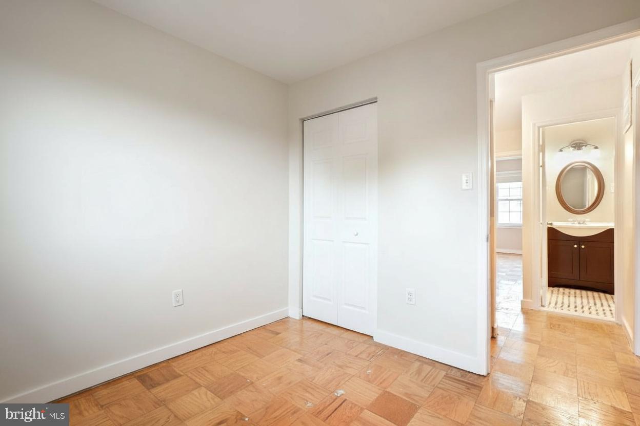 OAKLAND MILLS - Residential