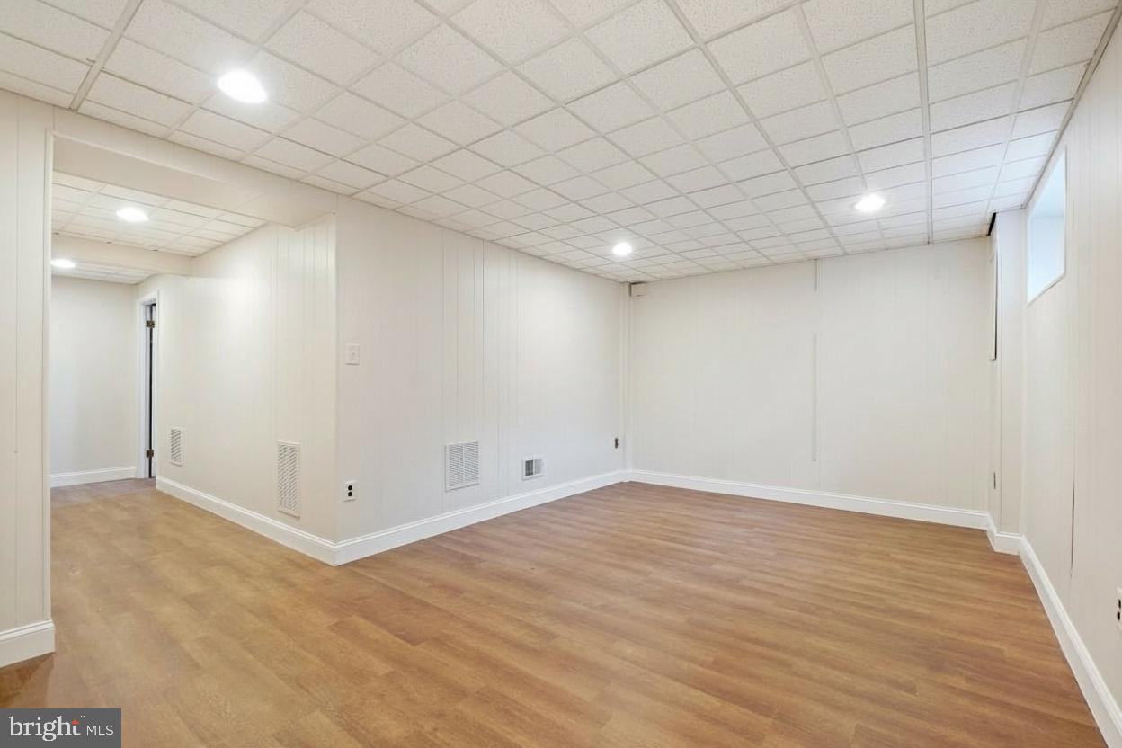 OAKLAND MILLS - Residential