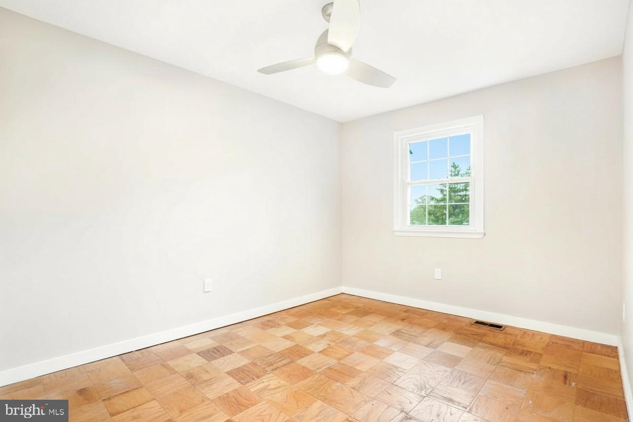 OAKLAND MILLS - Residential