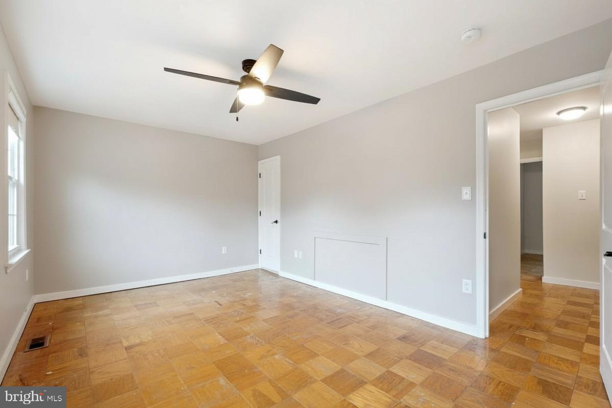 OAKLAND MILLS - Residential