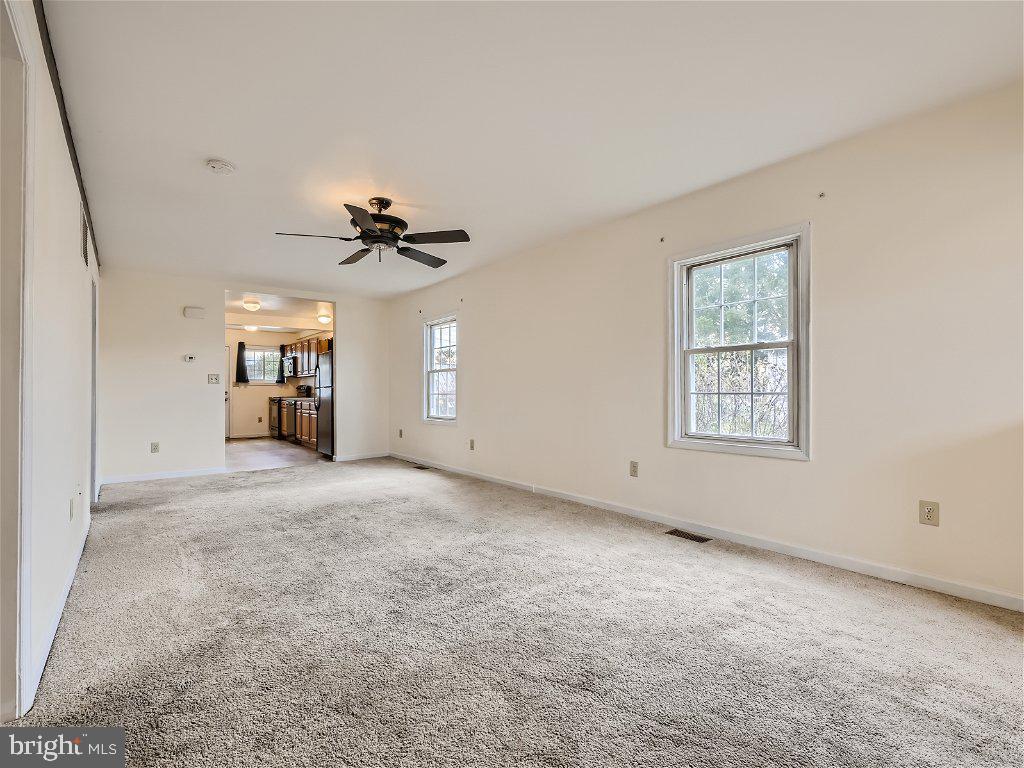 MIDDLE RIVER - Residential