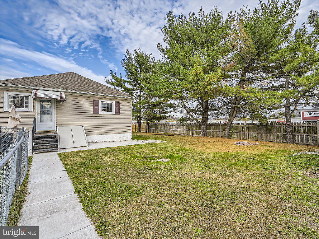 MIDDLE RIVER - Residential