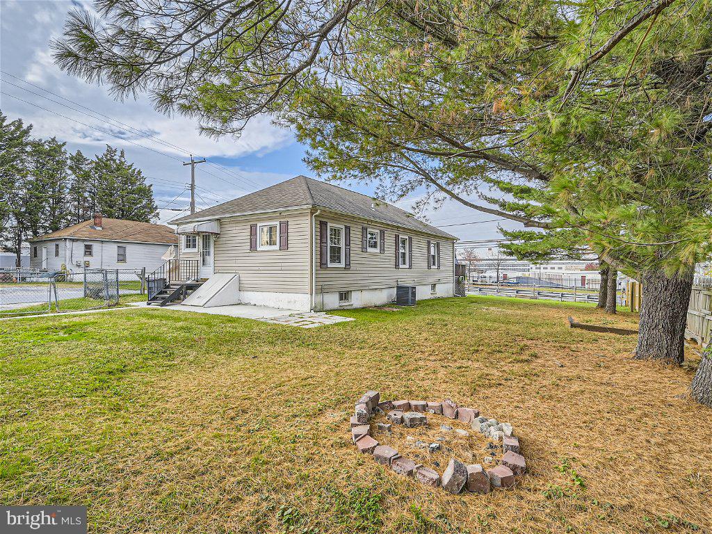 MIDDLE RIVER - Residential