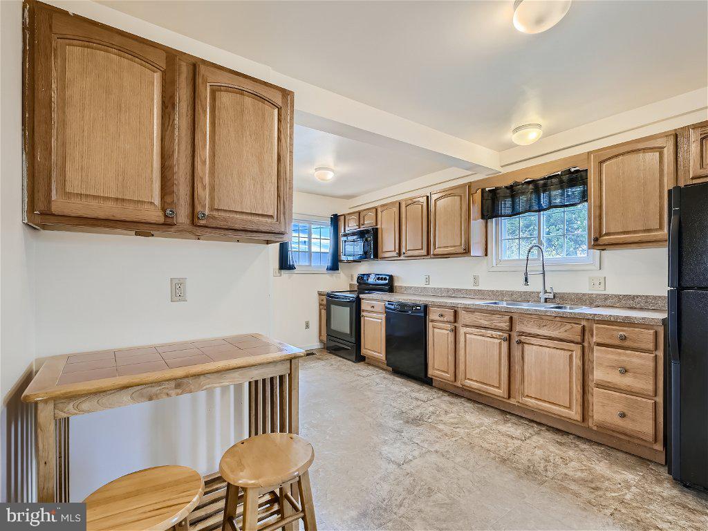 MIDDLE RIVER - Residential