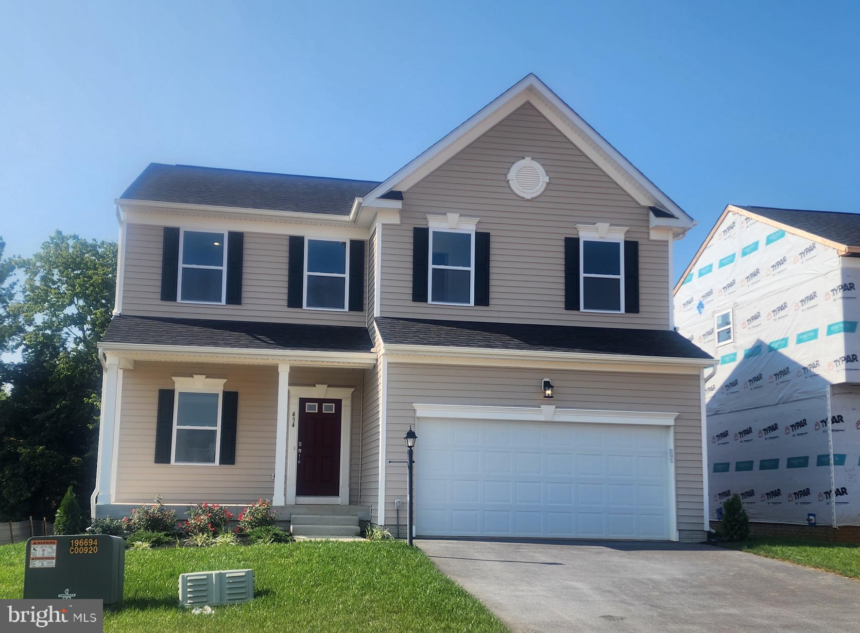 HUNTWELL WEST - Residential