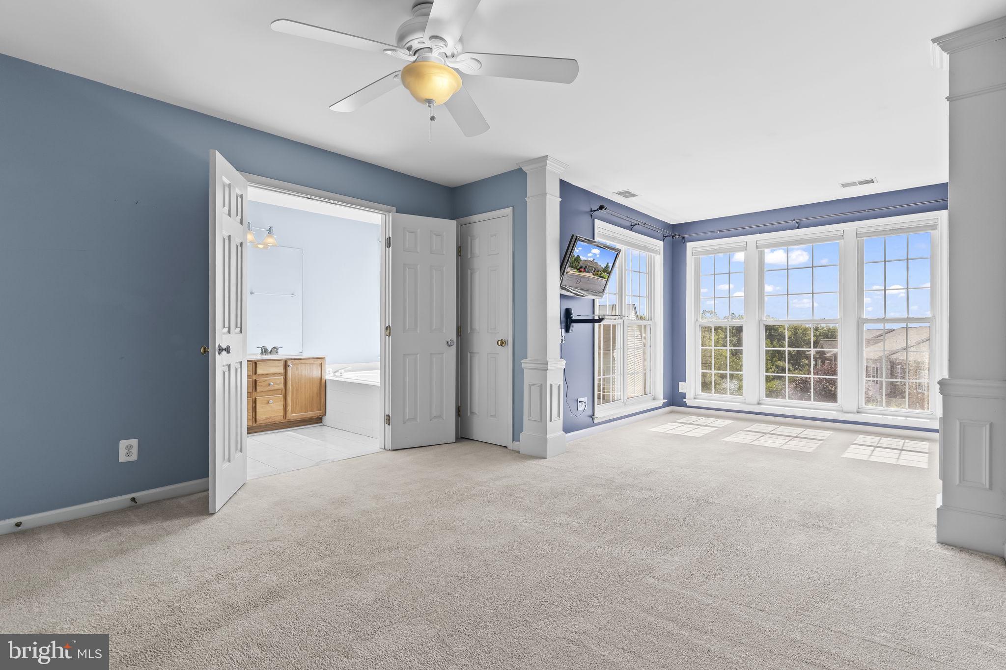 OVERLOOK - Residential Lease