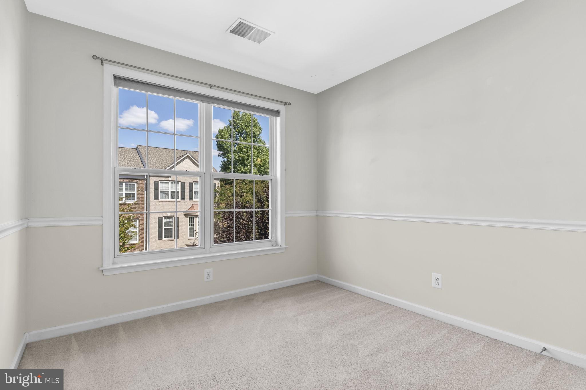 OVERLOOK - Residential Lease