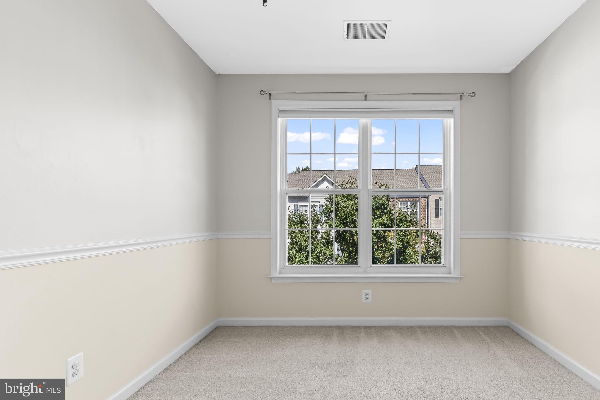 OVERLOOK - Residential Lease