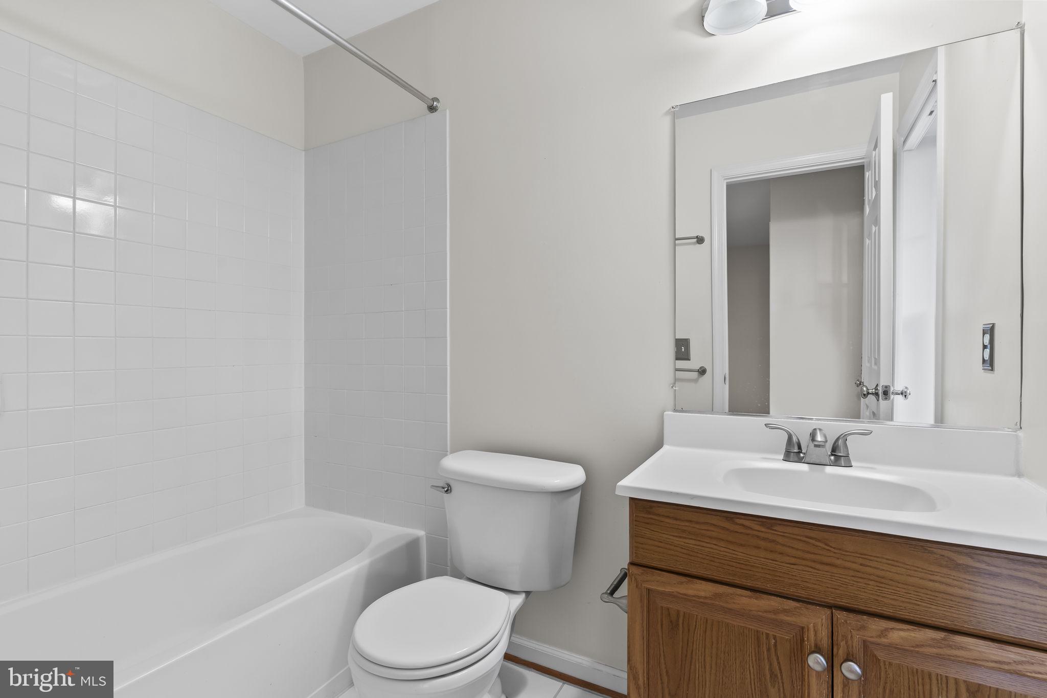 OVERLOOK - Residential Lease