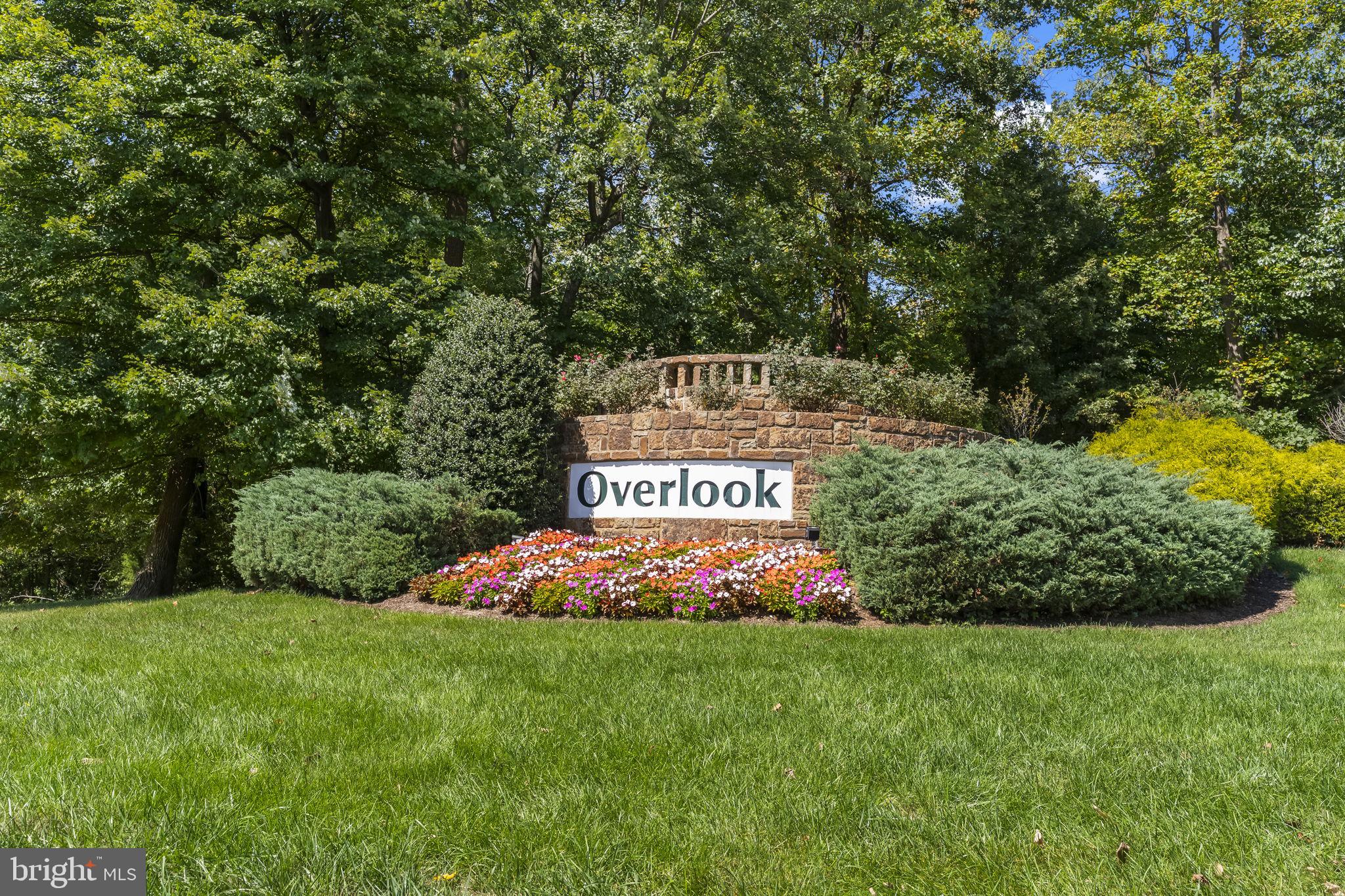 OVERLOOK - Residential Lease