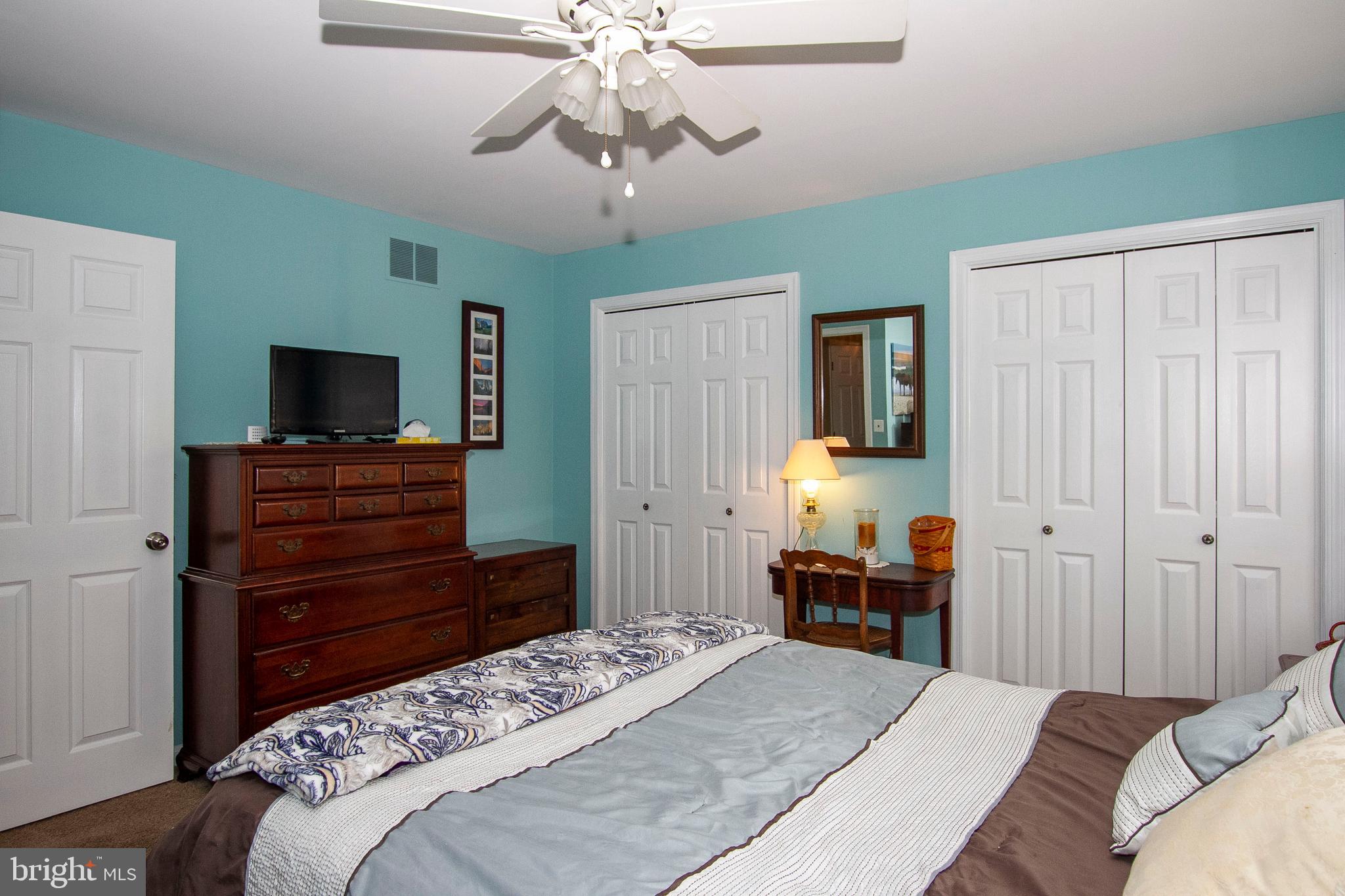 WOODSIDE - Residential