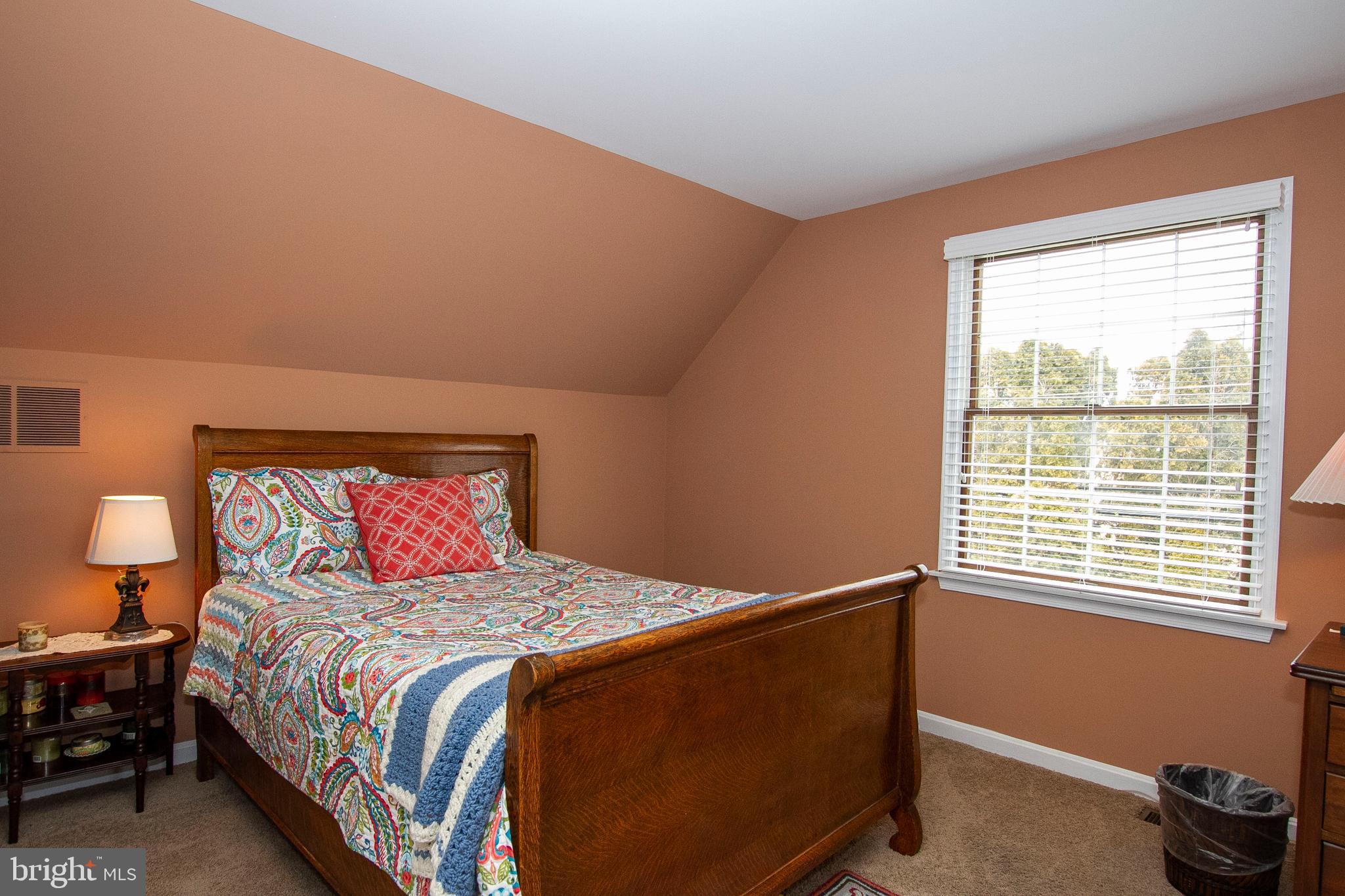 WOODSIDE - Residential