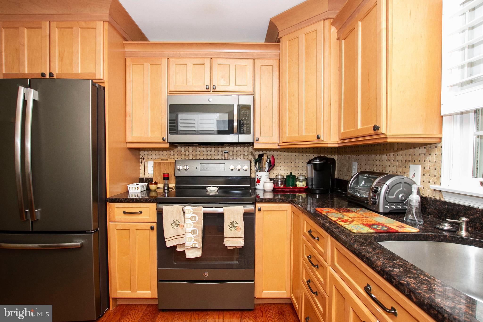 WOODSIDE - Residential