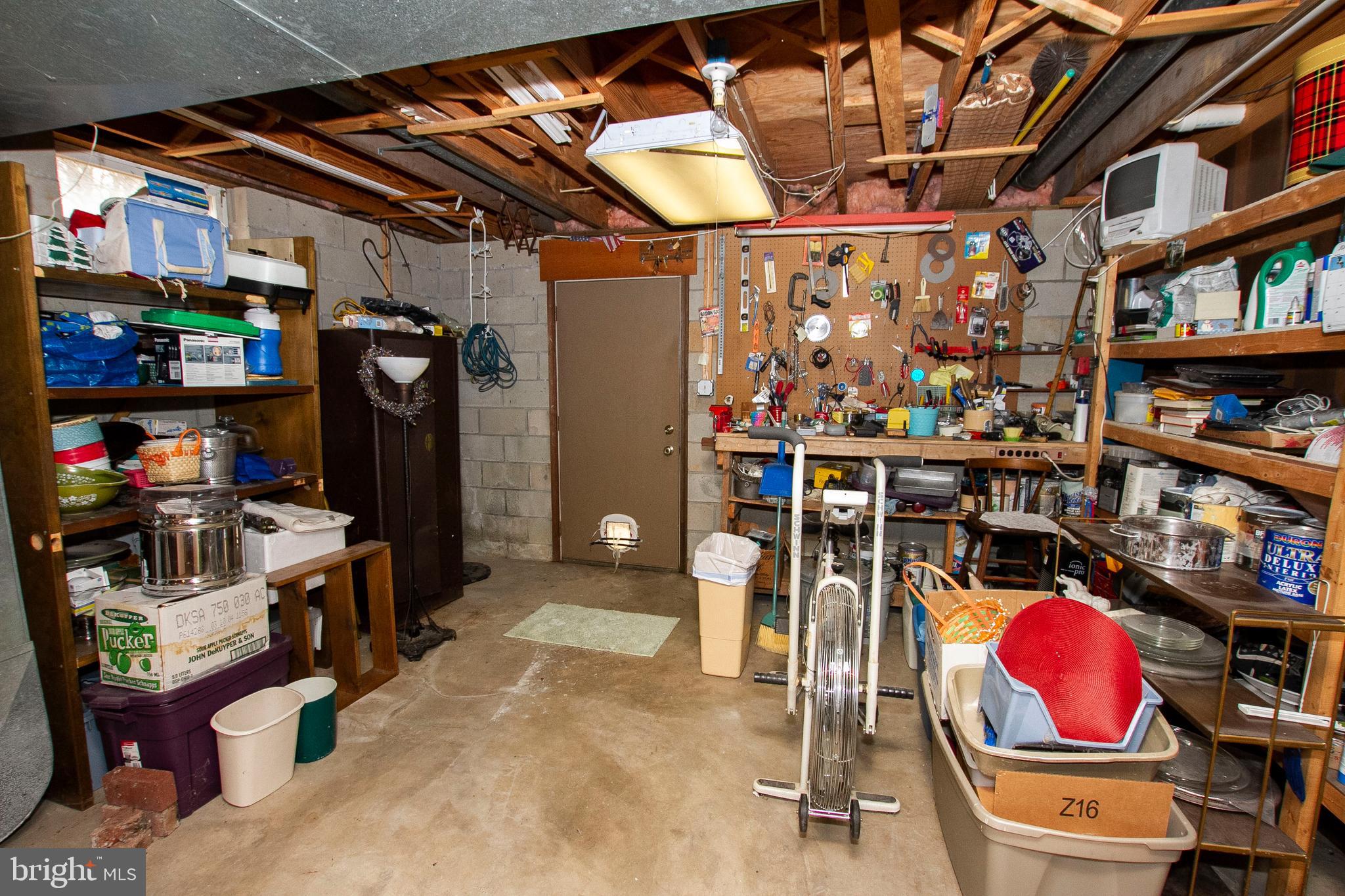 WOODSIDE - Residential