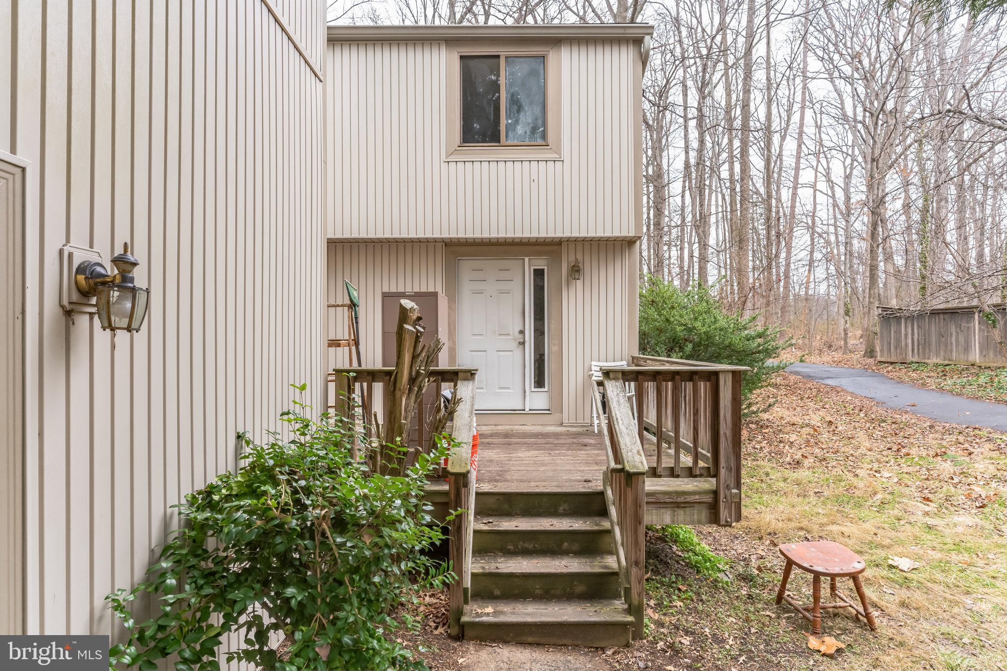 RESTON - Residential