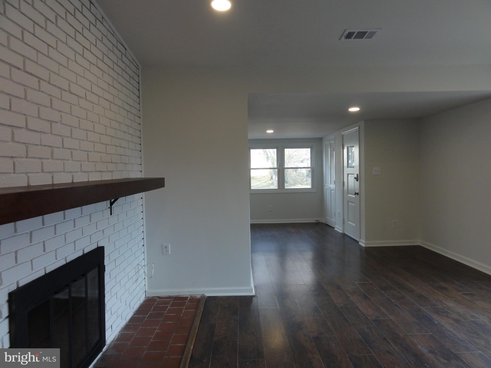 WOODLEY - Residential Lease