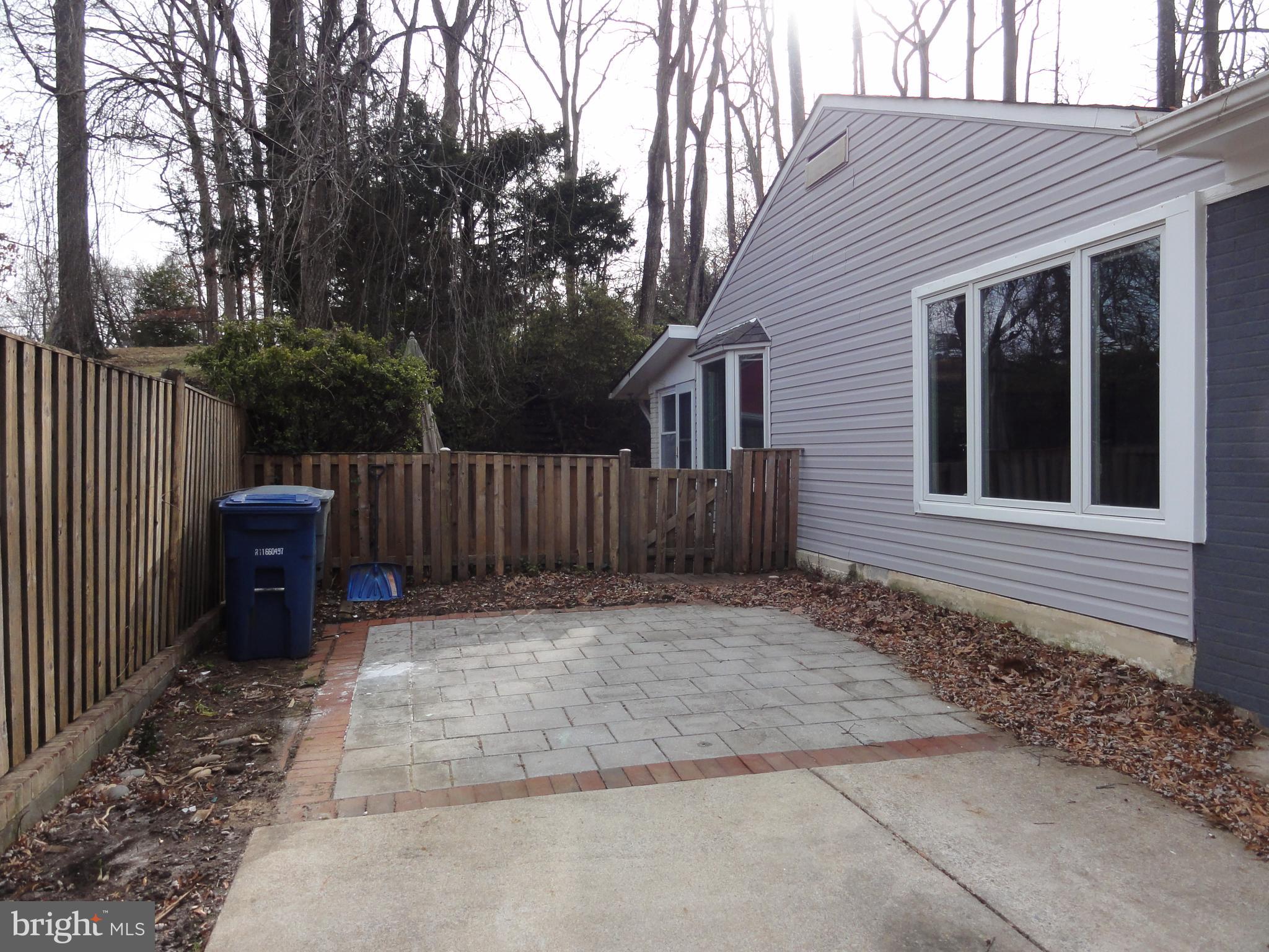 WOODLEY - Residential Lease