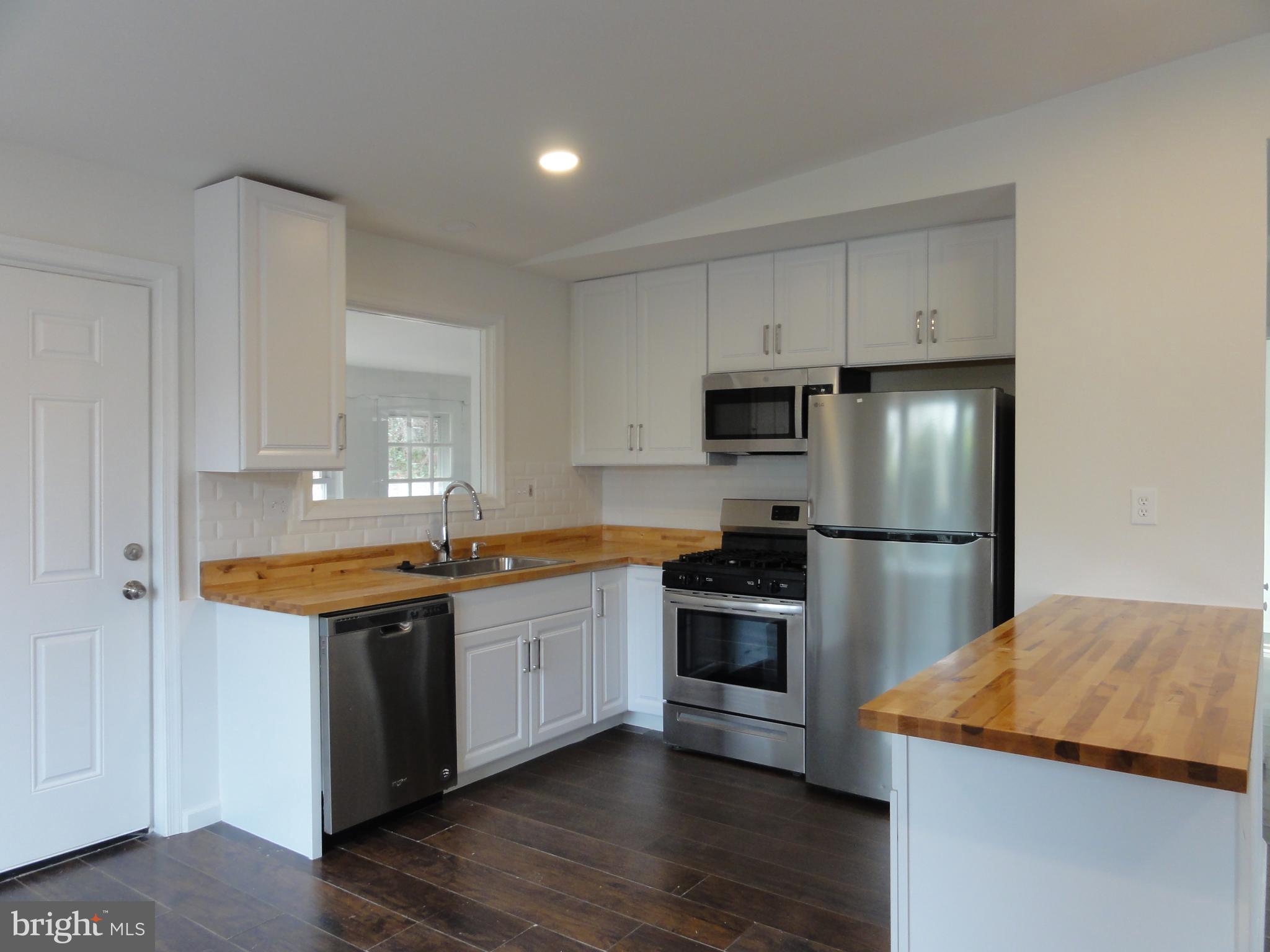 WOODLEY - Residential Lease