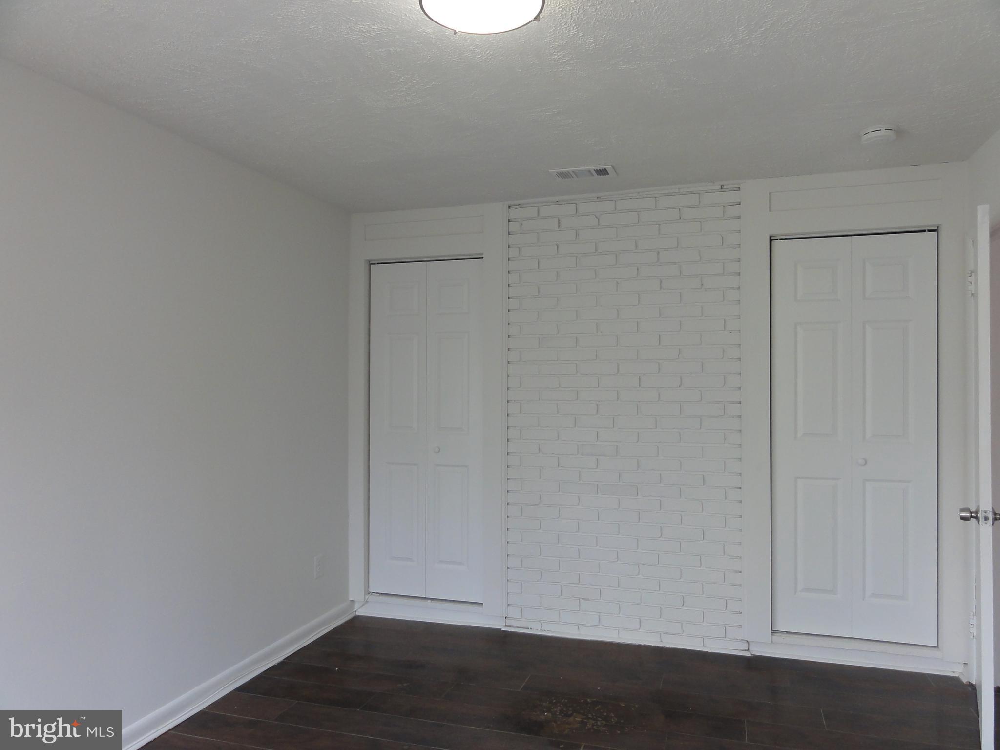 WOODLEY - Residential Lease