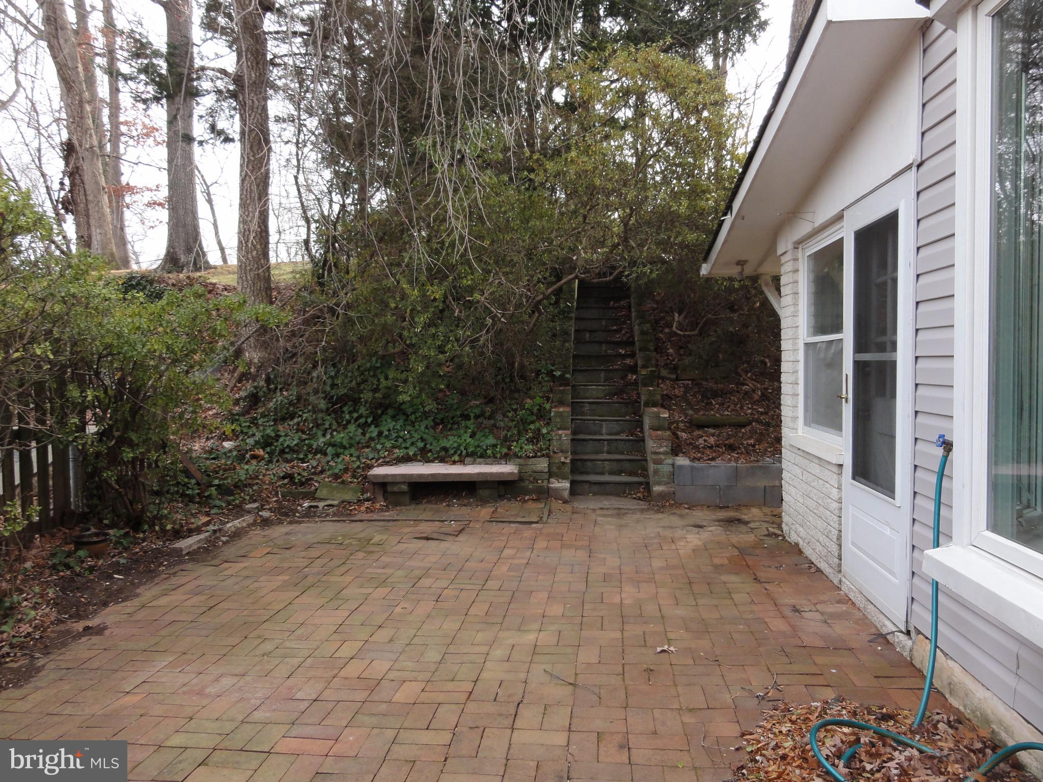 WOODLEY - Residential Lease