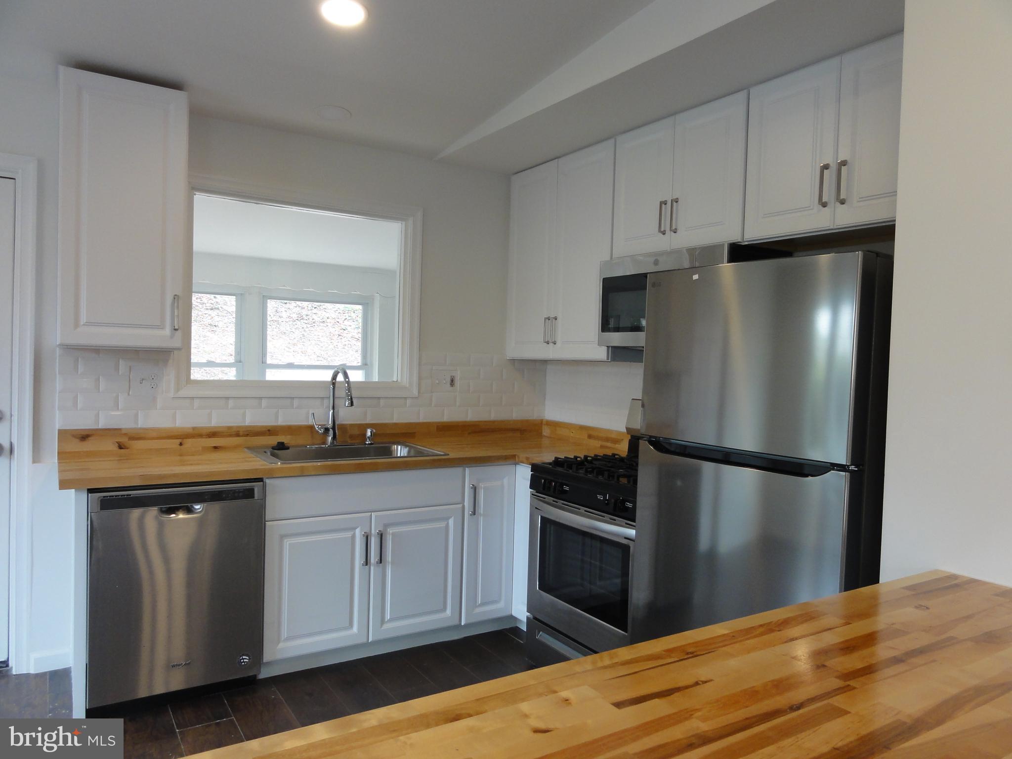 WOODLEY - Residential Lease