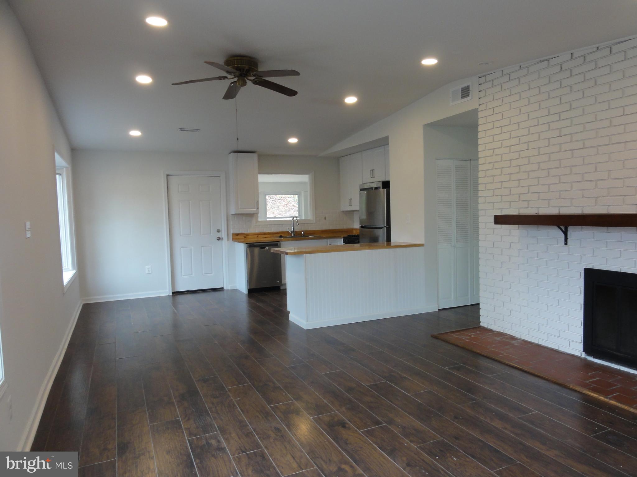 WOODLEY - Residential Lease