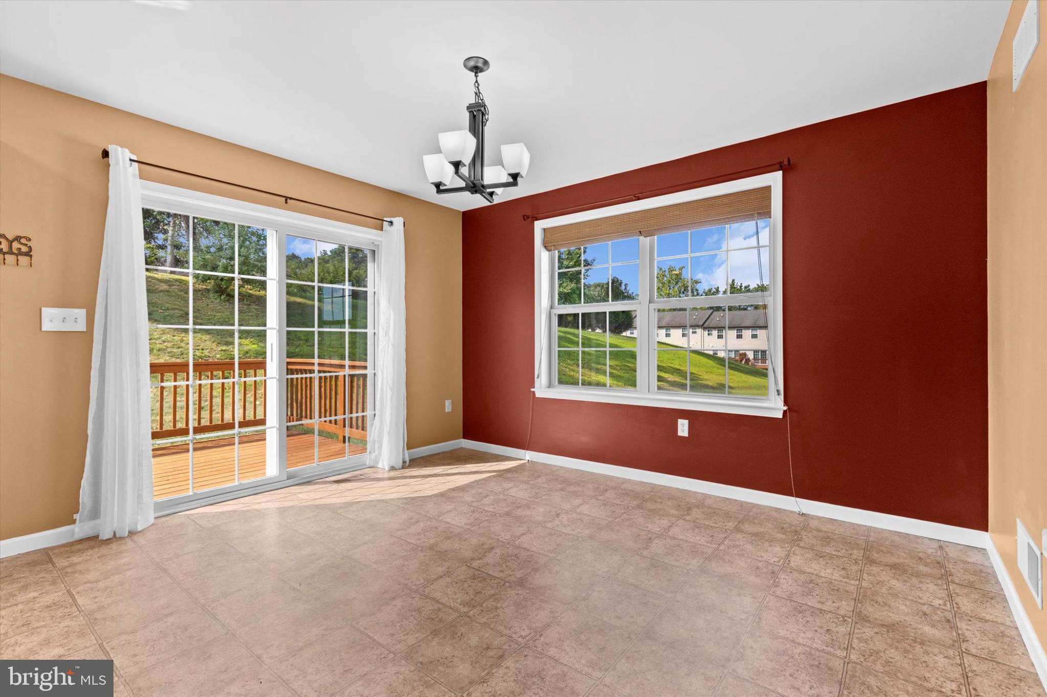 WEATHERSTONE - Residential