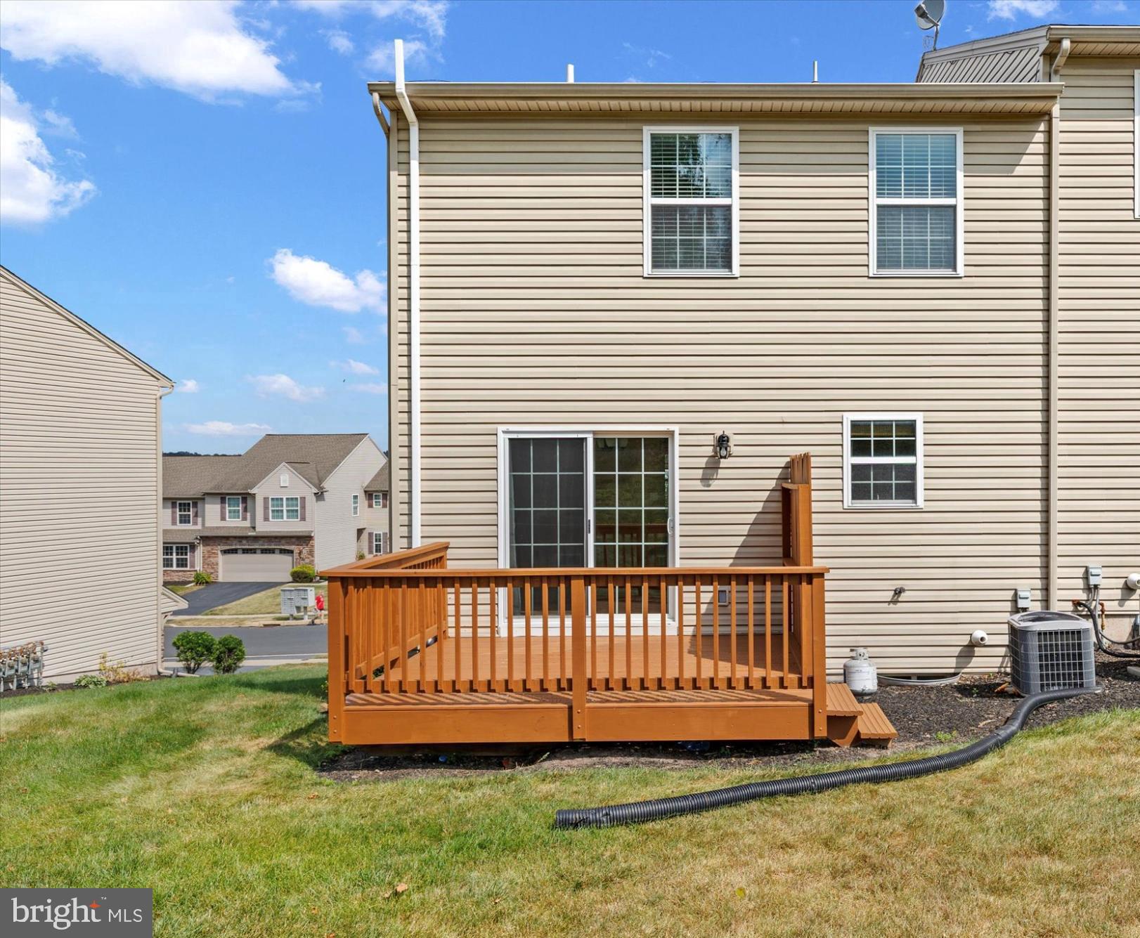 WEATHERSTONE - Residential