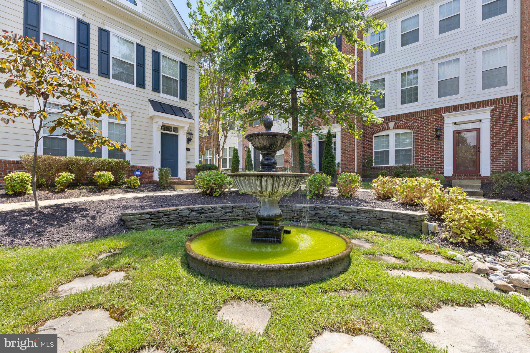 17 STEEPLECHASE DRIVE