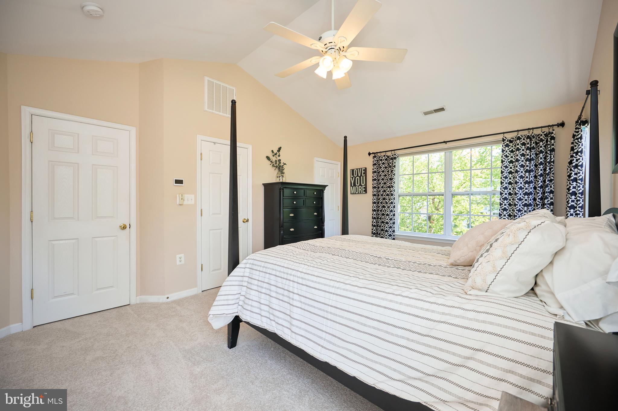 POTOMAC CROSSING - Residential