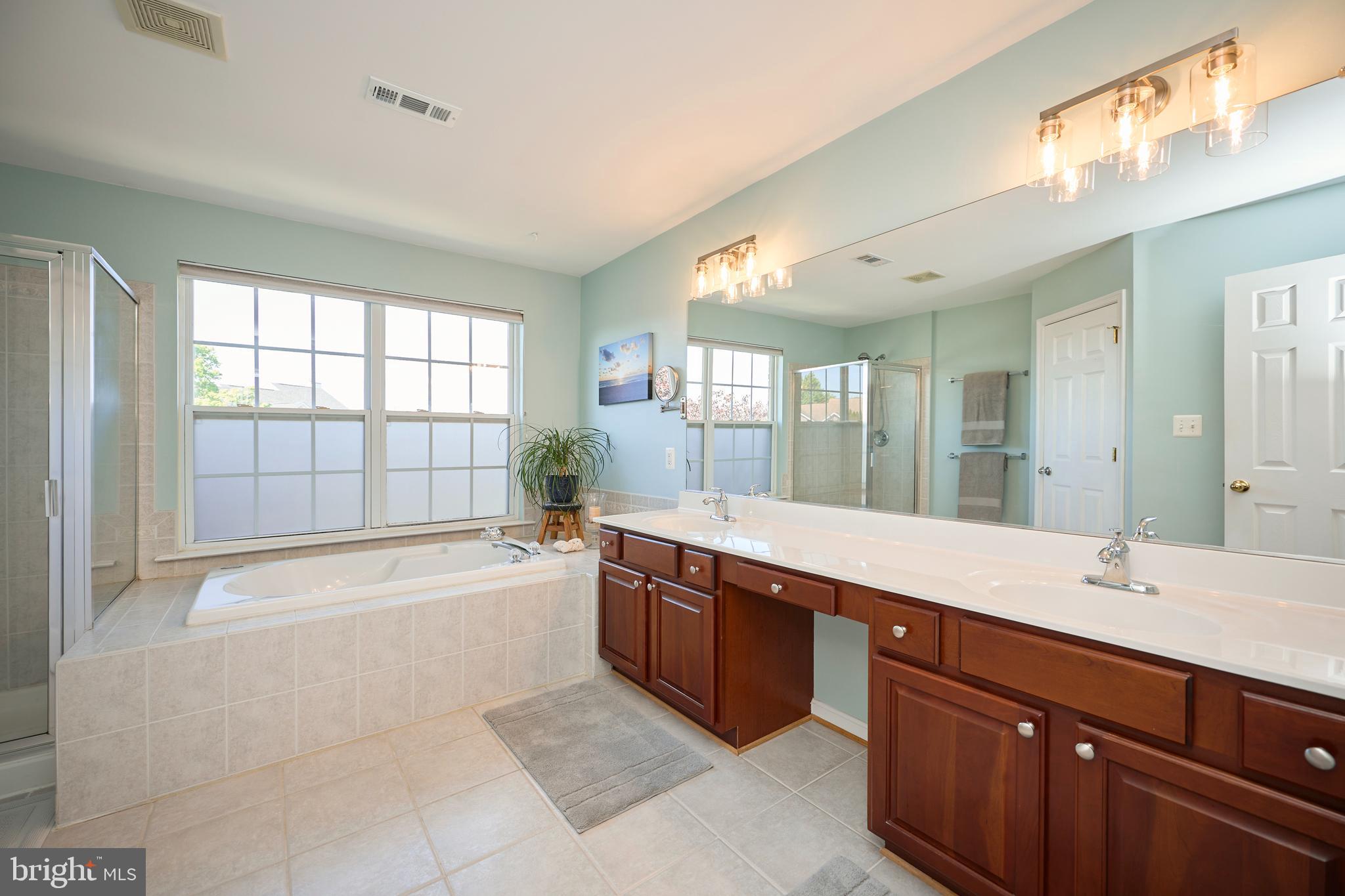 POTOMAC CROSSING - Residential