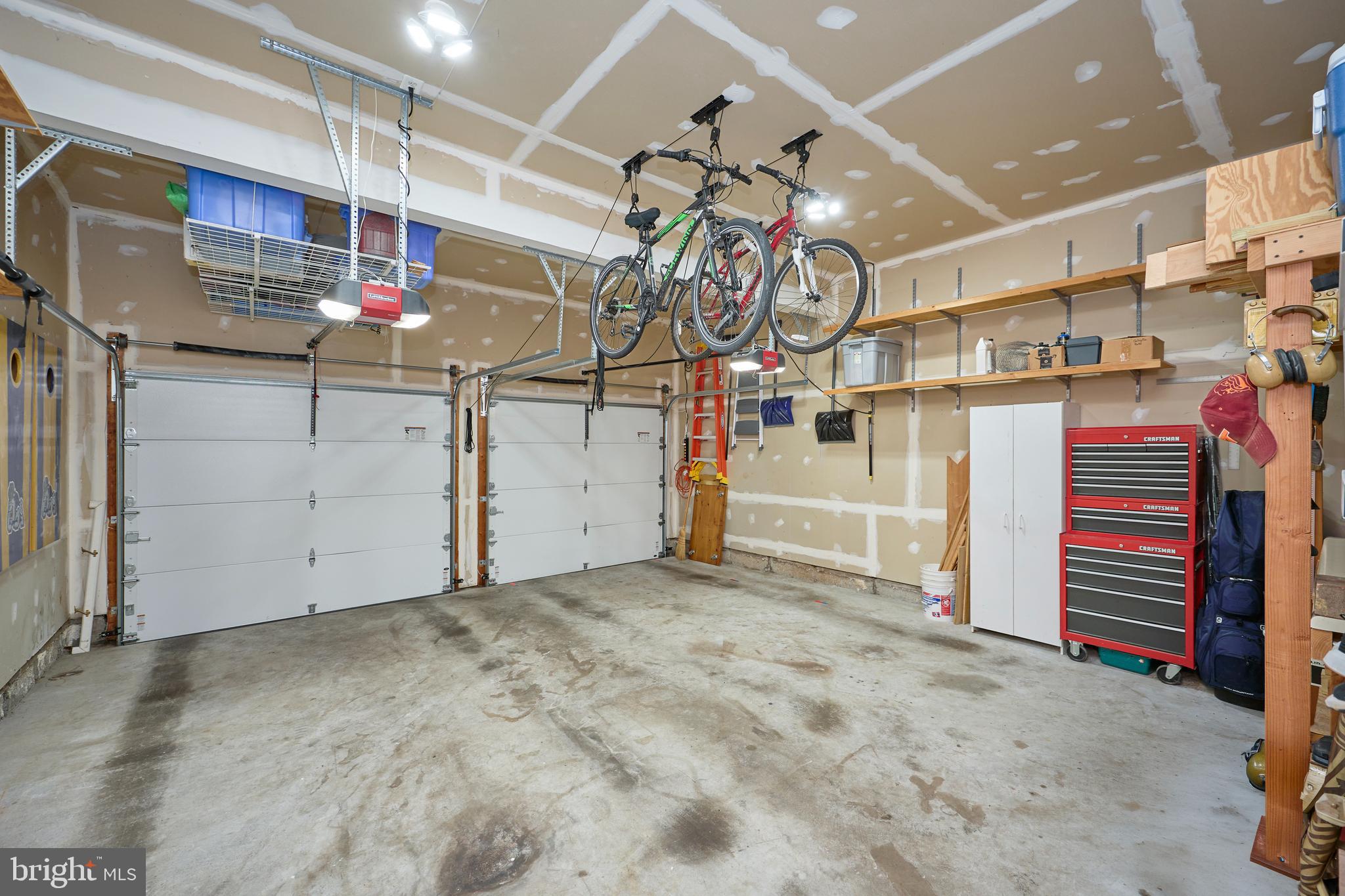 POTOMAC CROSSING - Residential