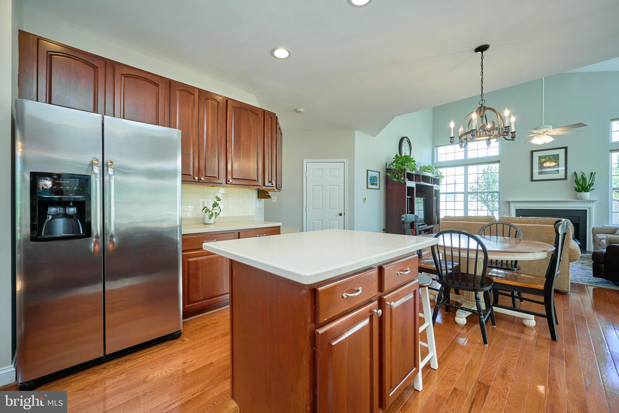 POTOMAC CROSSING - Residential